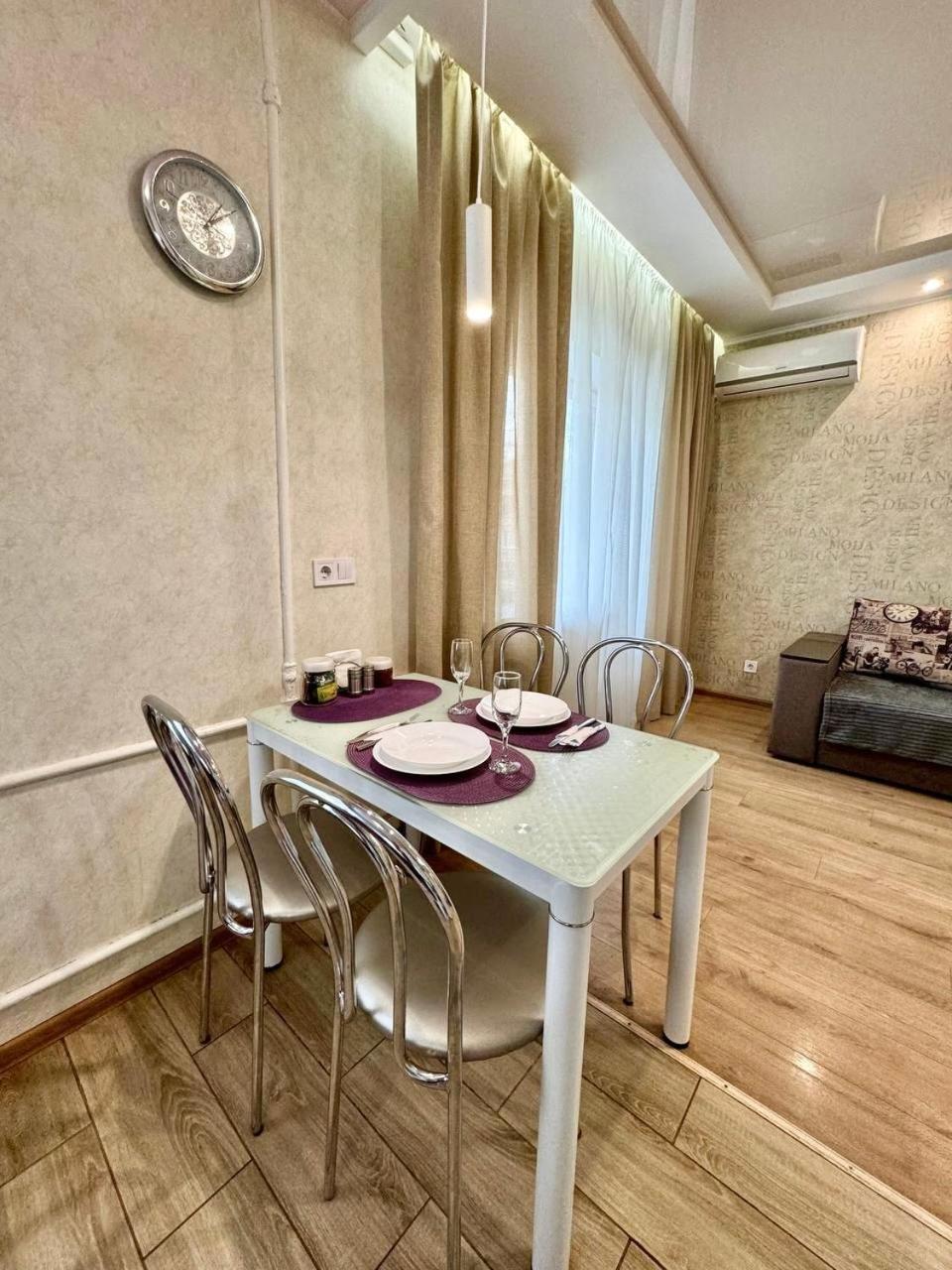 Apartpoltava Витончені Апартаменти Біля Лялькового Театру, Звітна Документація Для Відрядження, Банківський Чек Zewnętrze zdjęcie